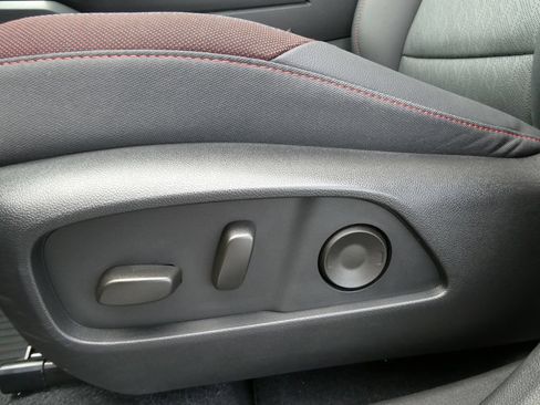 Certified 2025 Chevrolet Equinox RS w/ Safety and Technology Package AWD/4WD image 26