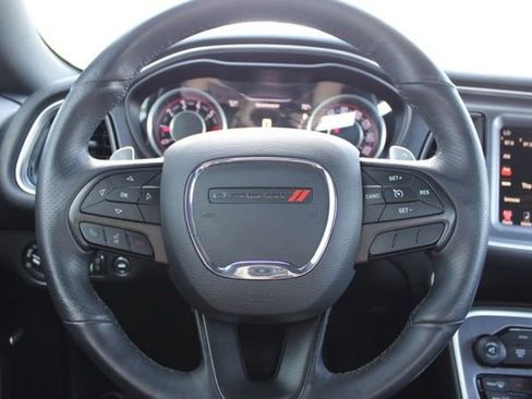 Used 2015 Dodge Challenger R/T Plus image 21