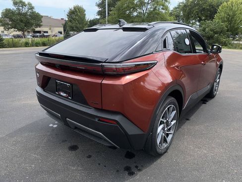 New 2026 Toyota C-HR AWD/4WD image 7
