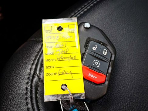 Certified 2021 Jeep Wrangler Unlimited Sahara image 39