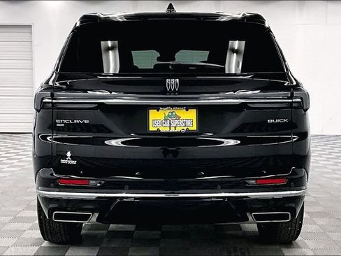 Used 2025 Buick Enclave Avenir w/ Trailering Package, 5000 lbs. AWD/4WD image 5