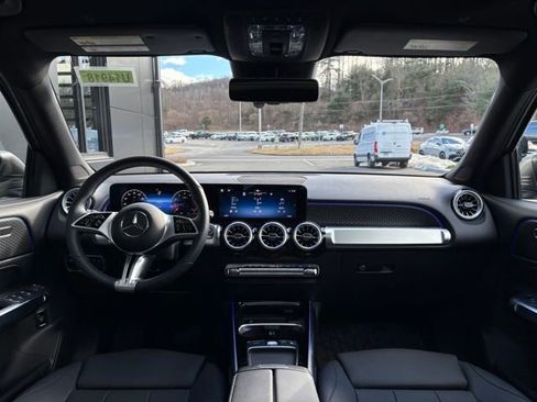 Certified 2025 Mercedes-Benz GLB 250 4MATIC image 26