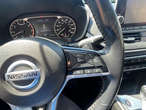 Used 2021 Nissan Altima 2.0 SR FWD image 21