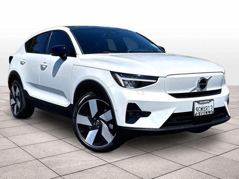 Used 2023 Volvo C40 P8 Recharge Plus w/ Climate Package AWD/4WD image 2