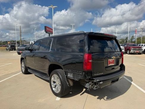 Used 2017 Chevrolet Suburban LT AWD/4WD image 7