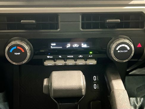 Used 2024 Toyota Tacoma SR RWD image 11