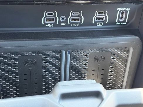 New 2026 RAM 2500 Limited AWD/4WD image 25