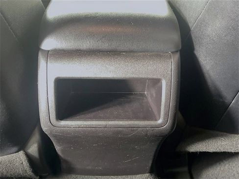 Used 2017 Toyota Camry SE image 24