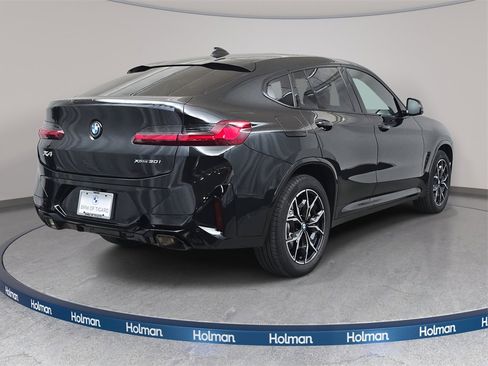 Used 2025 BMW X4 xDrive30i w/ Premium Package image 6