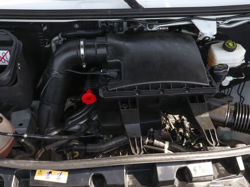 Used 2021 Mercedes-Benz Sprinter 2500 w/ Driver Convenience Package image 16