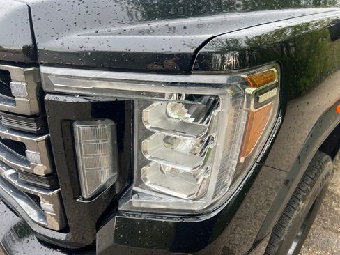 Used 2020 GMC Sierra 2500 AT4 w/ AT4 Premium Package AWD/4WD image 15