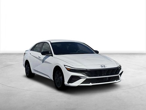 New 2026 Hyundai Elantra Sport image 11