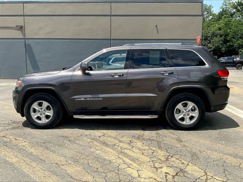 Used 2016 Jeep Grand Cherokee Laredo w/ Quick Order Package 23E AWD/4WD image 35
