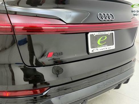 Used 2024 Audi Q8 e-tron Premium Plus w/ Premium Plus Package AWD/4WD image 26