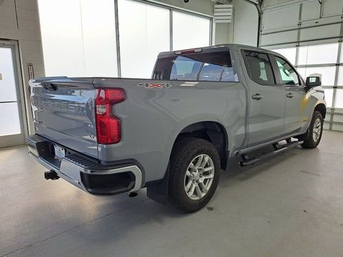 Used 2024 Chevrolet Silverado 1500 LT AWD/4WD image 6