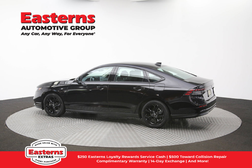 Used 2025 Honda Accord SE image 57