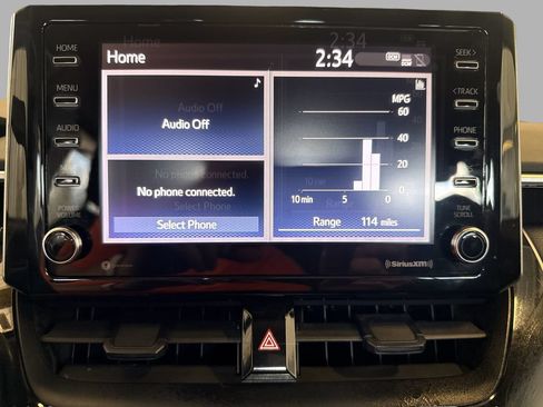 Used 2021 Toyota Corolla LE FWD image 16