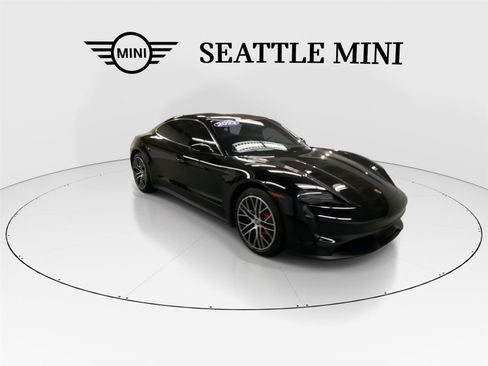 Used 2022 Porsche Taycan 4S image 2