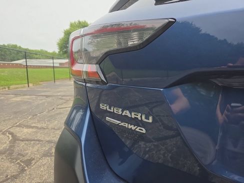 Used 2022 Subaru Outback Limited AWD/4WD image 7