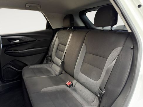 Used 2022 Chevrolet TrailBlazer LT w/ Driver Confidence Package image 17