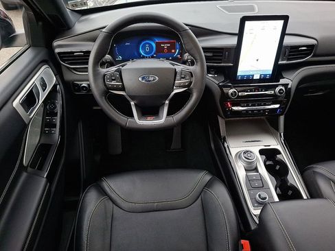 Used 2022 Ford Explorer ST w/ Equipment Group 401A image 15