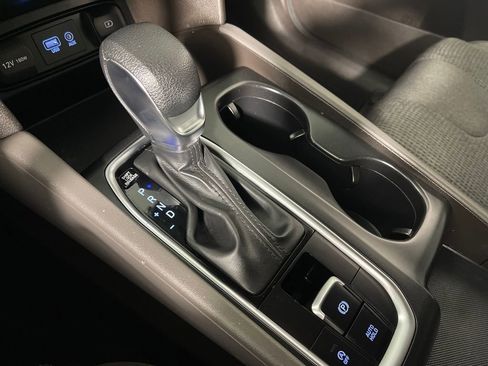 Used 2020 Hyundai Santa Fe SE image 25