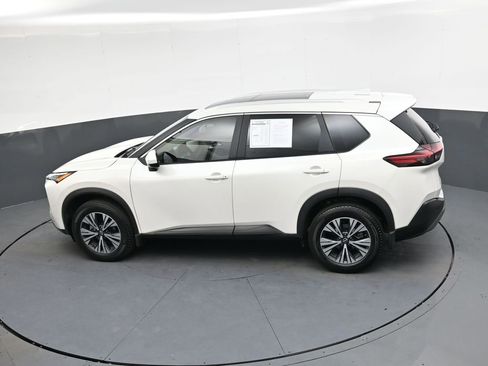 Used 2023 Nissan Rogue SV w/ SV Premium B Package image 35