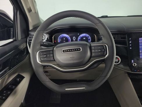 Used 2022 Jeep Wagoneer Series III image 21