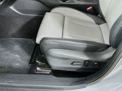 Certified 2025 Subaru Outback Limited AWD/4WD image 27