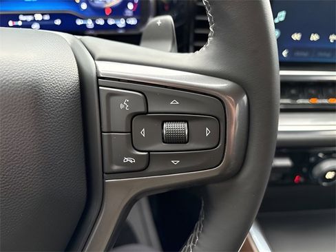 Used 2024 Chevrolet Silverado 1500 High Country image 10