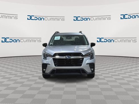 Used 2024 Subaru Ascent Limited AWD/4WD image 3