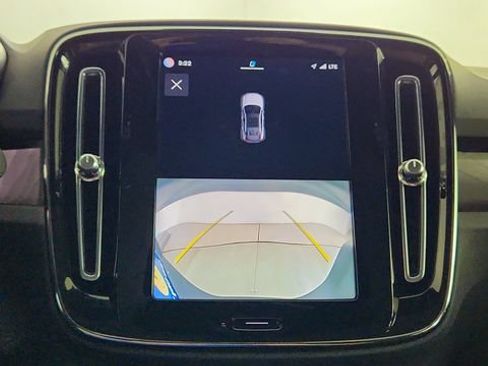 Certified 2023 Volvo C40 P8 Recharge Ultimate AWD/4WD image 19