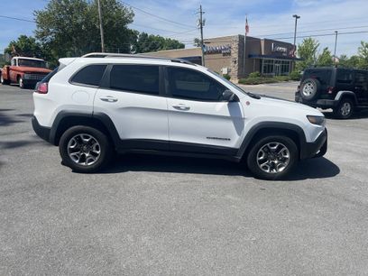 Used 2019 Jeep Cherokee Trailhawk w/ Cold Weather Group