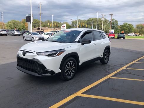 Used 2024 Toyota Corolla Cross S image 5