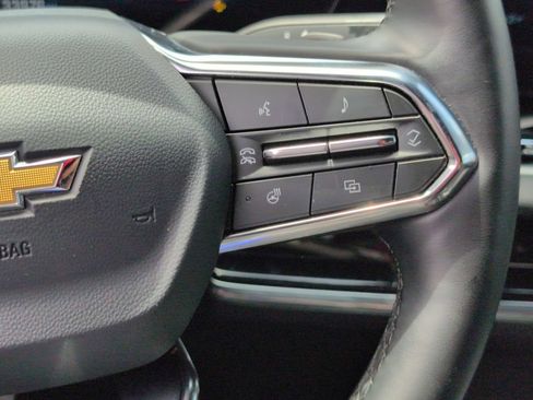 Used 2025 Chevrolet Equinox LT AWD/4WD image 22