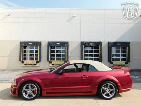 Used 2005 Ford Mustang GT image 11