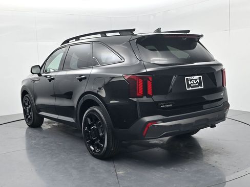 Certified 2025 Kia Sorento SX Prestige AWD/4WD image 6
