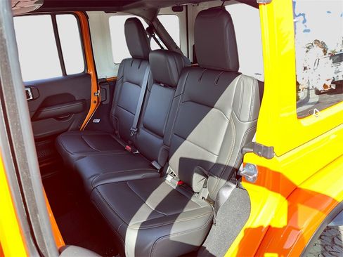 New 2025 Jeep Wrangler Unlimited Rubicon 392 image 33