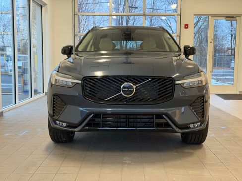 New 2026 Volvo XC60 B5 Ultra w/ Protection Package Premier AWD/4WD image 3
