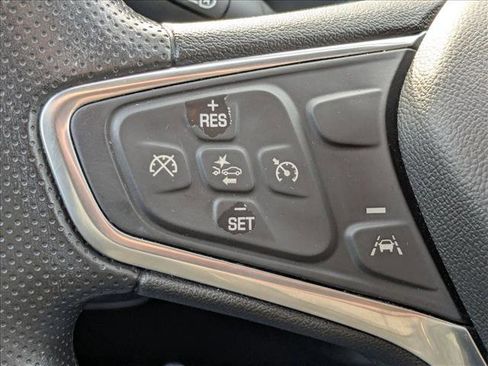 Used 2022 Chevrolet Equinox LT image 13