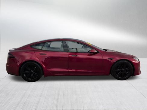 Used 2023 Tesla Model S Standard Range image 7