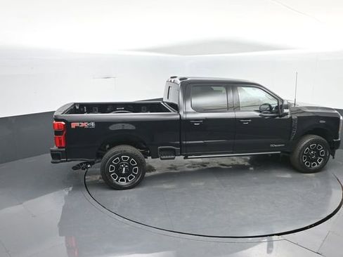 New 2026 Ford F350 Platinum w/ FX4 Off-Road Package image 30