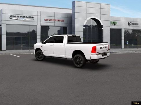 New 2026 RAM 2500 Laramie AWD/4WD image 4