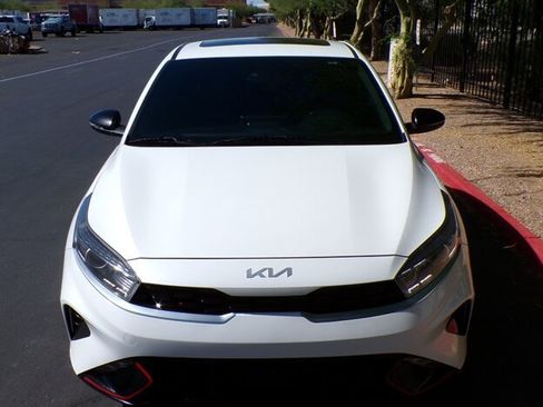 Used 2022 Kia Forte GT-Line w/ GT-Line Premium Package FWD image 2