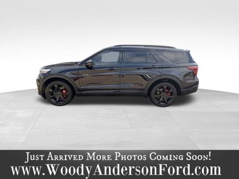 Used 2024 Ford Explorer ST w/ Equipment Group 401A AWD/4WD image 3