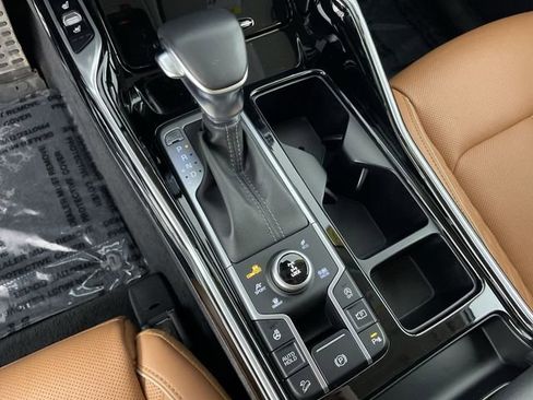 Used 2023 Kia Sorento SX Prestige image 32