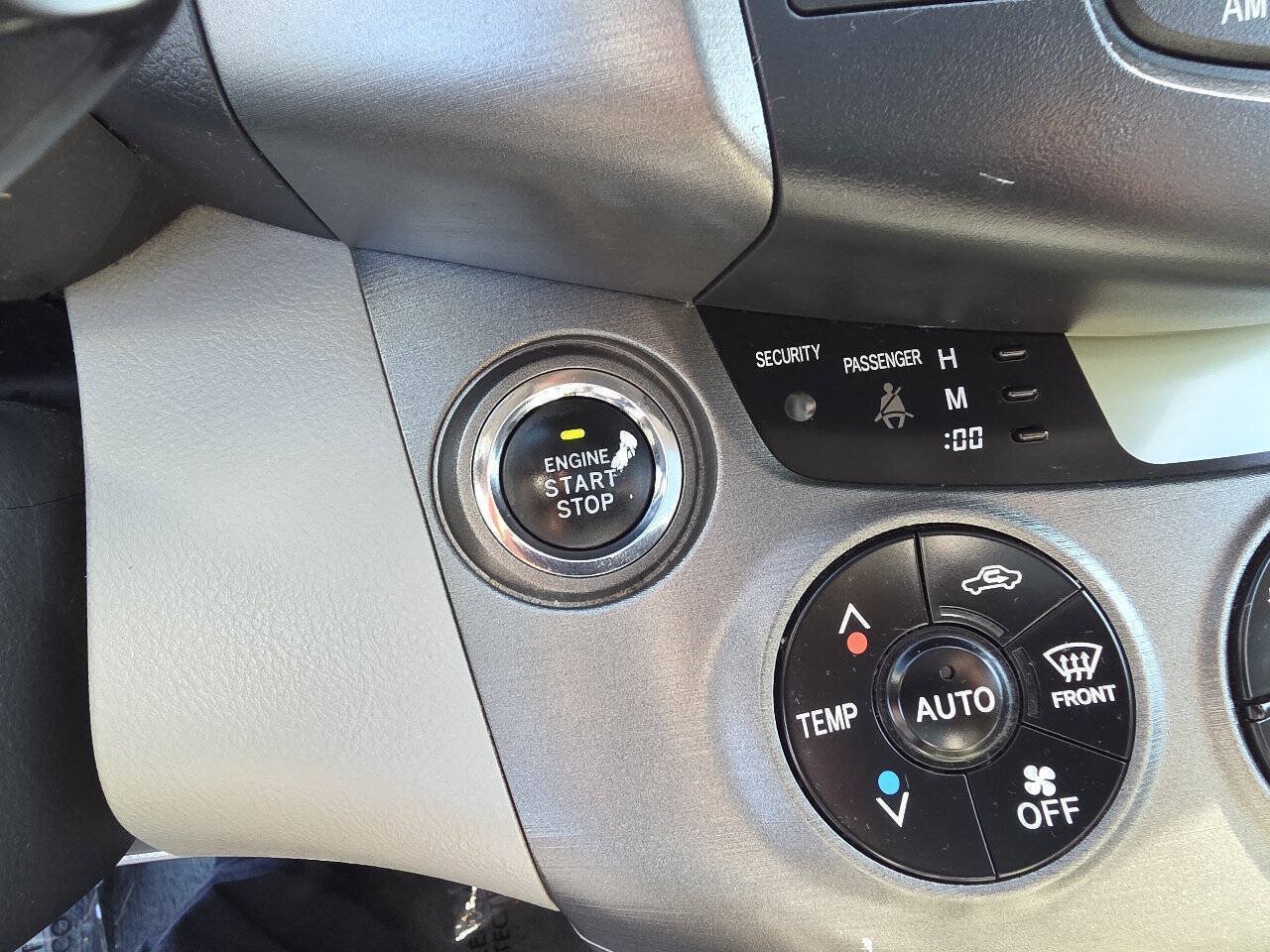 Used 2011 Toyota RAV4 Limited w/ Limited Extra Value Pkg AWD/4WD image 21