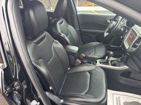 Used 2021 Jeep Compass 80th Special Edition image 23