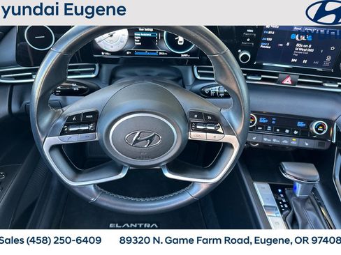 Used 2022 Hyundai Elantra SEL w/ Convenience Package FWD image 20