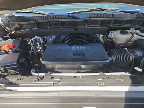 Used 2024 GMC Sierra 1500 SLT image 15